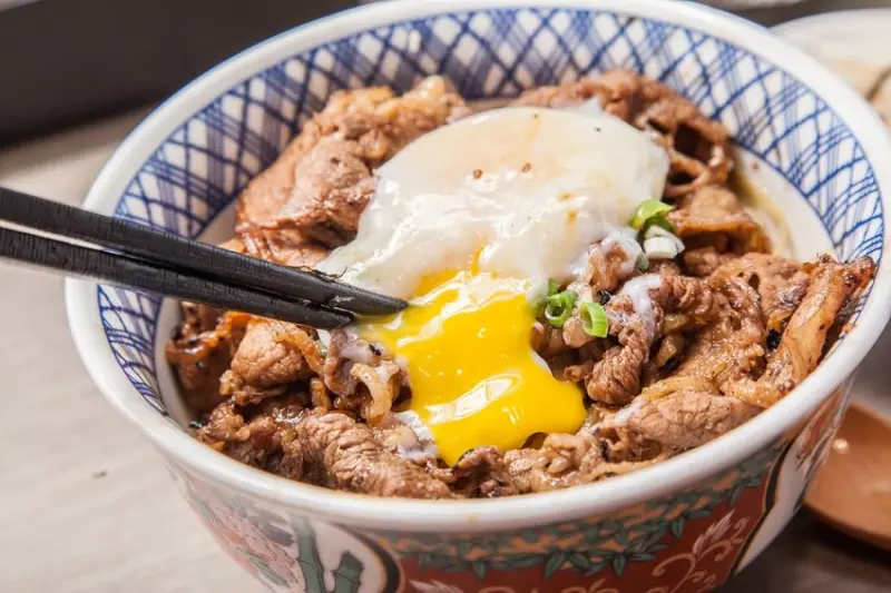 [桃園中壢]超高CP值！主餐均一價170元，拉麵還能客製化！品拉麵 - 大手牽小手。玩樂趣