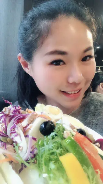 圓圓家愛吃貨—誰說減肥不能吃到飽,52輕食buffet Salad Bar沙拉吧，滿足想大吃一頓的慾望