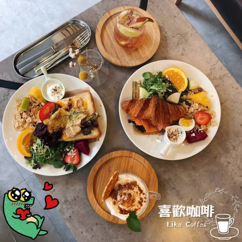 喜歡咖啡館(結束營業)：靠近大遠百,100種味道附近,IG正火紅的網美咖啡廳 (鮮奶厚吐司/可頌/咖啡飲品/自製甜點) 超多位置可以拍照!!!