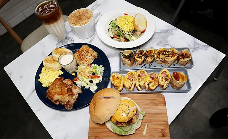 「蘆洲早午餐」【丄青初食】環境雅致，價位平實，餐點美味，小巷弄裡的驚喜！