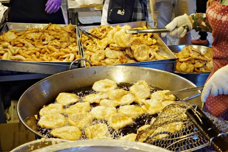 【基隆】兩全天婦羅 仁愛市場 三十年老店現炸天婦羅 - 水晶安蹄 不務正業過生活