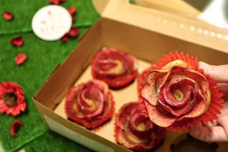 『台北美食』Her Rose。限量甜點、新鮮手作～鄉村玫瑰蘋果派+檸檬塔。