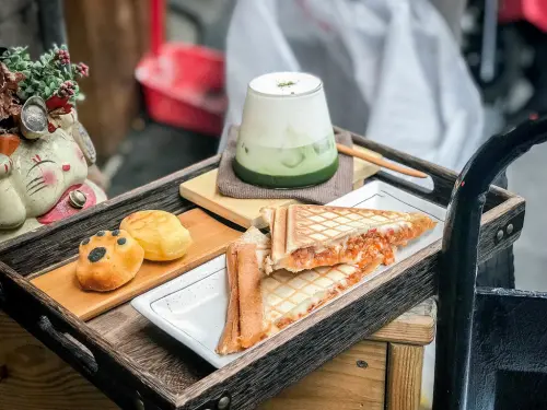 猫蔵咖啡.nezo cafe.貓藏咖啡 X魔王 台北大同區 來一份令人療癒的貓掌瑪德蓮 貓奴必收 抹茶富士山 赤峰街咖啡廳 捷運中山站 內文有店家資訊