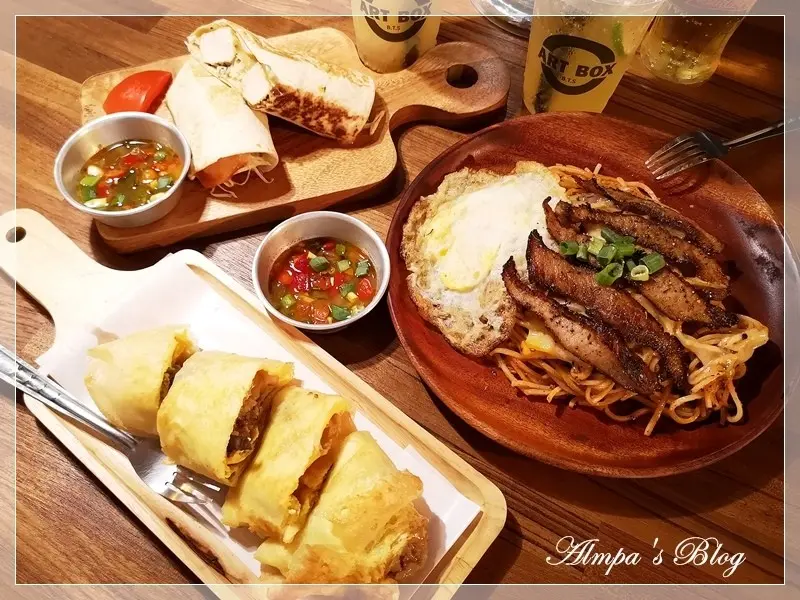 激推！台南海安路必吃新美食♥ ART BOX B.T.S. 海安旗艦店-肉粽脆皮蛋餅+起司