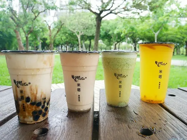 米塔黑糖飲品(世貿店)-米塔集團旗下新創飲品   主打近期最夯的黑糖飲品  茶品都不錯喝  很適合炎熱的午後來一杯              
