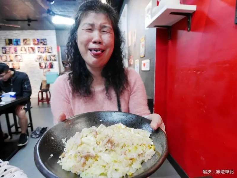 桃園。美食│豐穀食堂，中壢.美食.推薦，紹興酒炒飯必點(有吃辣最好加辣更美味) - 黑皮的旅遊筆記