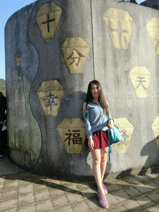 【新北景點推薦】平溪十分老街讓你一個景點看兩個瀑布 ! 欣賞彩虹瀑布與天空閃耀光芒