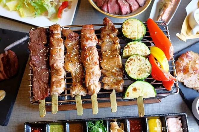 台中燒烤 | 我流精緻烤物餐廳。南屯區燒烤推薦 特色綜合串燒8種吃法，全台首創、只有這裡才能吃得到！