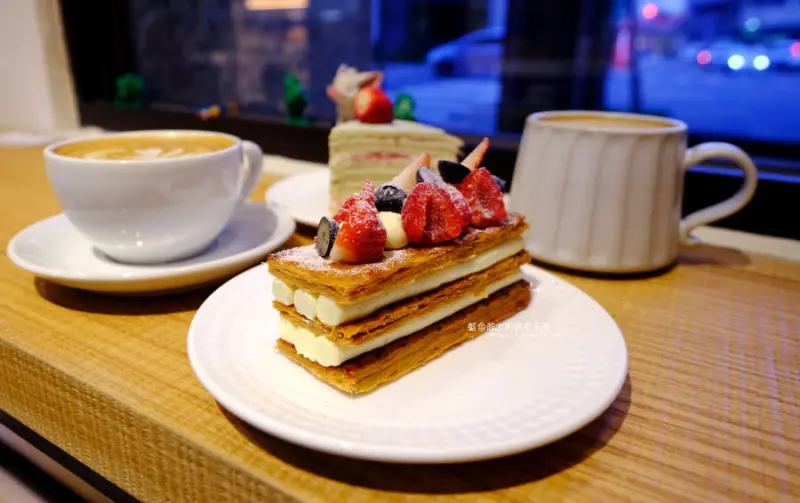 台中西屯│楔楔甜點食驗室-只營業星期五六日的逢甲商圈甜點美食 - 藍色起士的美食主義