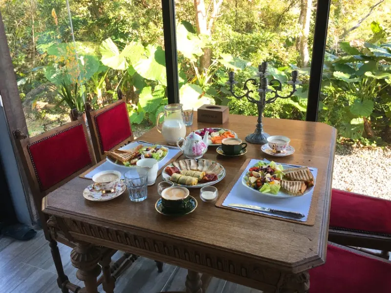 宜蘭 頭城 邊境之丘 Border Hill 一場說不破的萬物潛秘，等著尋幽探微的人們發覺