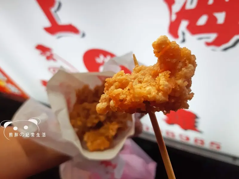 【台中東區】小上海香酥雞南部知名炸雞，旱溪夜市也能吃得到，金黃酥脆的外衣......