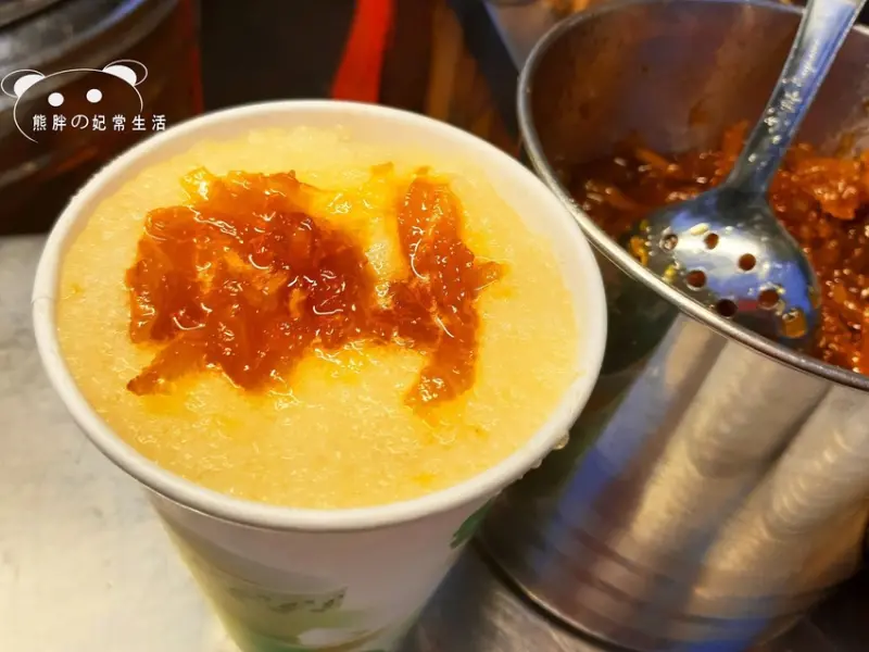 【台中東區】祖傳鳳梨冰旱溪夜市人氣銅板冰品，每開必排，箇中滋味廣受在地......