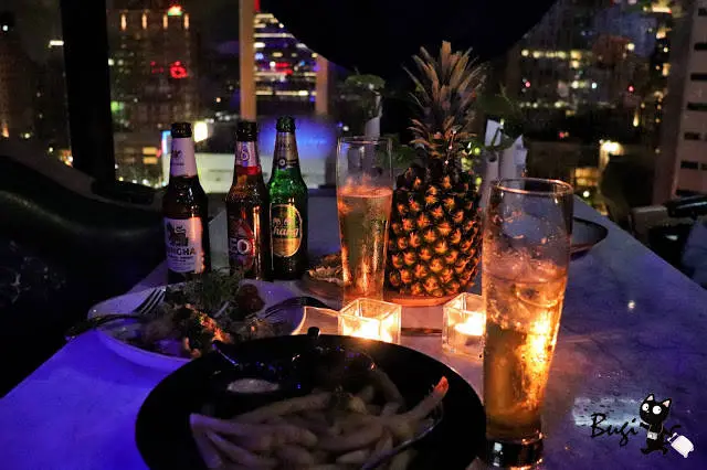 台北信義區餐廳｜夜晚變身華麗酒吧！花園系泰式料理「Thai J」讓你泰式啤酒喝到飽　