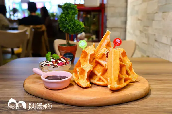 【羅東下午茶】Homing Cafe歸巢咖啡｜不只下午茶甜點還有美味燒肉飯和關東煮        
      