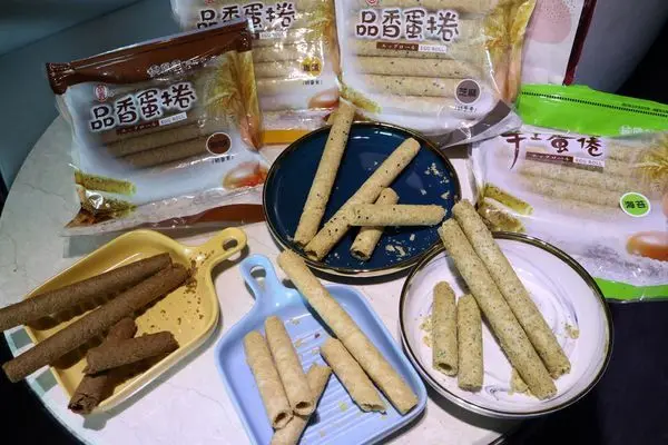 【品香蛋捲】堅持蛋香，不添加一滴水、無添加、無香精、香料，你來嘉義不可以錯過的最佳伴手禮！吃蛋捲吃的到扎實而且不會被媽咪碎念了～