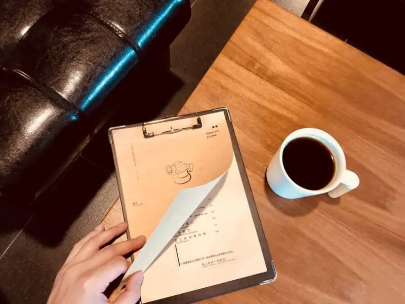 【台南咖啡廳】1/2Ｐ精品咖啡館｜全台唯一陶甕烘焙｜濃香醇厚的完美金杯咖啡｜陶甕烘焙手沖虹吸課程報名中｜客製化烘焙客製你最愛的風味