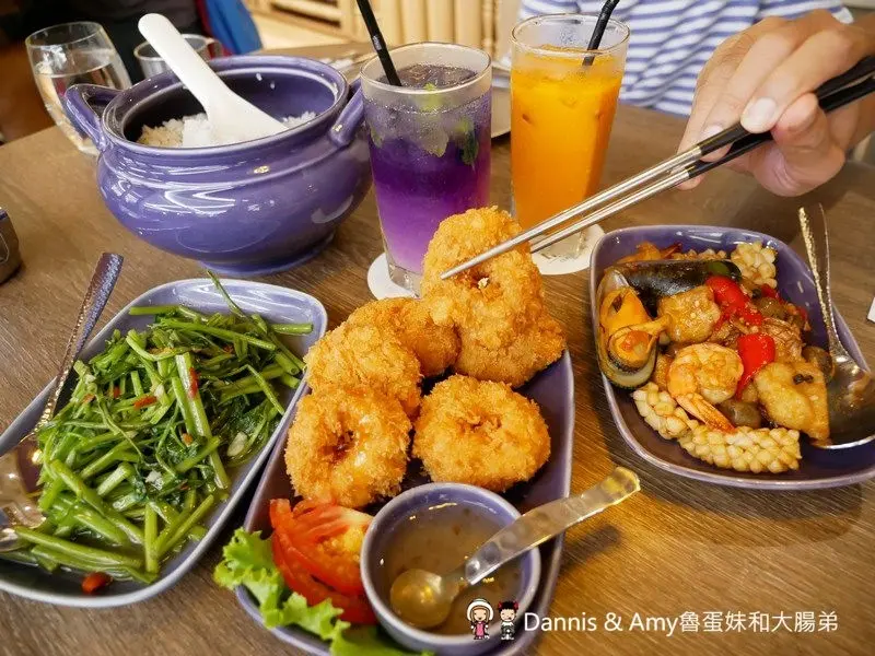 《新竹泰式餐廳》NARA Thai Cuisine新竹巨城SOGO店。最佳泰國料理餐廳台灣二號店。菜單價格。菜色推薦︱影片 - Dannis & Amy魯蛋妹和大腸弟