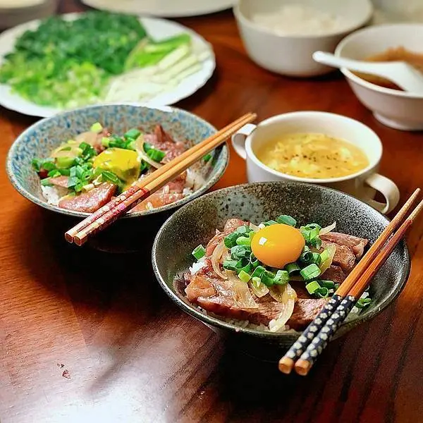 懶人在家也能快速做的和牛料理--月見牛丼 | 【台北中山區-大直站】日和A5和牛專賣