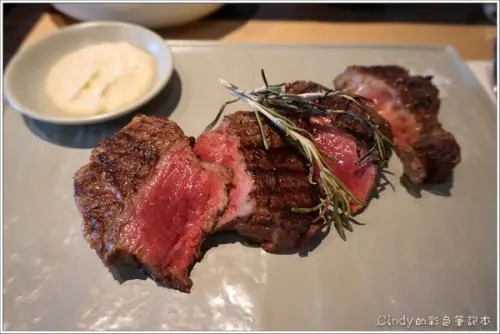 台北信義區【WILDWOOD】米其林主廚開的原木燒烤牛排餐廳‧百貨內享美食好方便!!