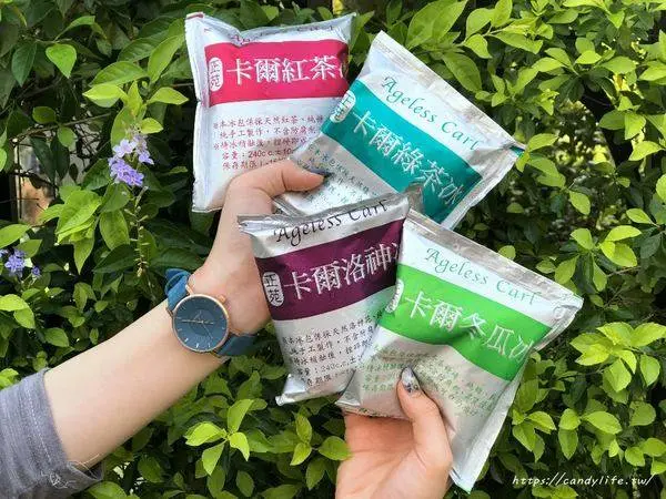 台中美食│正苑茗茶〃夏日消暑聖品！古早味鋁箔包裝，銅板價10元有找，快來搶購~        
      