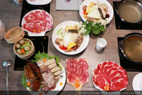 【新竹美食週記】百味釜精緻鍋物，安心食材，新鮮直達餐桌。頂級豐盛的海陸饗宴。用餐環境空間舒適，停車超方便！