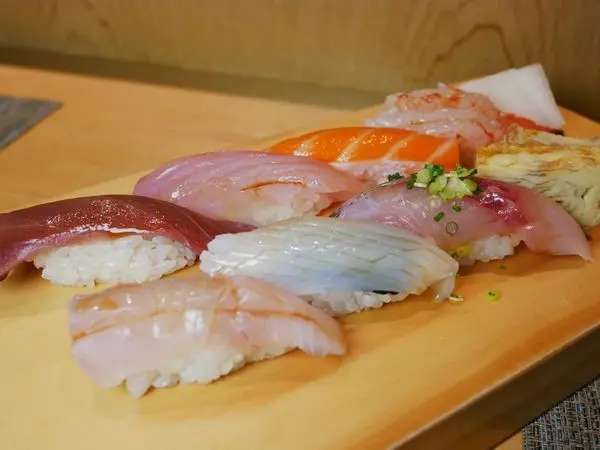 【林森北路壽司無菜單日本料理】原天母千一壽司阿山師，轉移陣地重新開業！午餐8貫壽司套餐只要680元！樂山割烹壽司