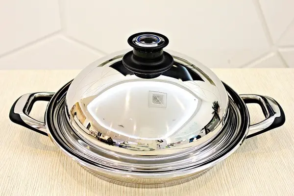 【FJ飛捷義大利生活館】SILGA油脂分離鍋。義大利鍋具。燒烤專用鍋              