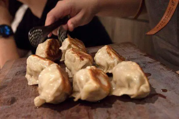 J&J Private Kitchen 私人廚房 - 結果壓軸的海鮮煎餃最好吃