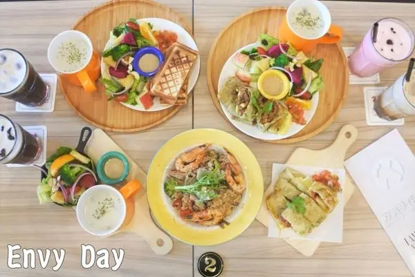 【台中北區】有手作蛋餅、燉飯、熱壓吐司、貓咪。來段悠閒的輕食早午餐時光吧~ (寵物友善餐廳)『双黄Envy Day』