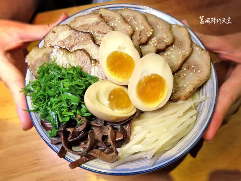 【桃園美食】山禾堂拉麵-中壢店，拉麵免費加麵兩次，無低消+多項創意日系甜點，IG打卡必點美食！