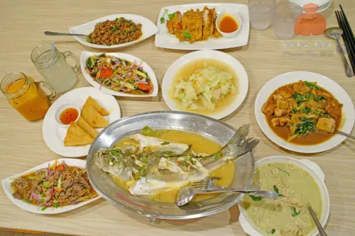 【泰山美食】平價泰式料理 泰饗食泰式小館 先來三碗飯！泰山人都愛 現點現做 20元茉莉香米內用吃到飽