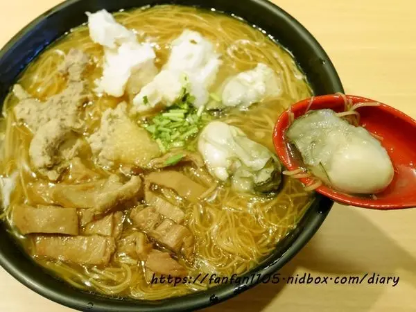 【台北美食】万家紅麵線-大安店 #古早味 #台灣小吃 #大安站 #巷弄美食 #東石鮮蚵 #麵線