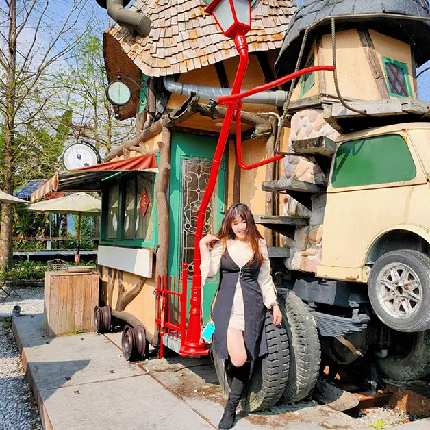 花蓮旅遊。山姆先生咖啡館  山腳邊超美的魔幻童話村  壽豐鄉免費景點  累了還能喝咖啡