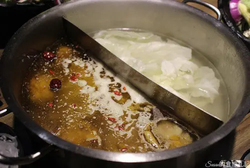 台中美食|肉多多火鍋冬季限定麻油雞鍋現場炒麻油雞超嗨 肉多多中科店