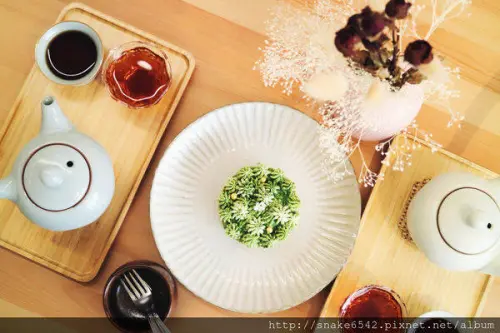 【掬羽拾光 juyu.timi】恬靜的下午茶時光~烘豆冠軍 手沖咖啡 甜點