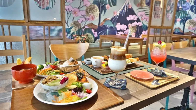 ★高雄鼓山★美術館早午餐【找。是吉和食珈琲】富士山櫻花下用餐，不用男人也能談一場戀愛。