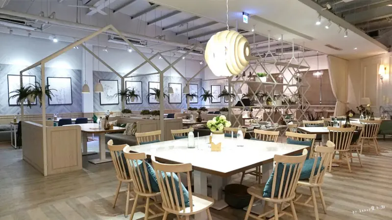 ★台南安平區★【涵花庭】如夢似幻的台南美食/早午晚餐廳/IG網美熱門店/城市花園。