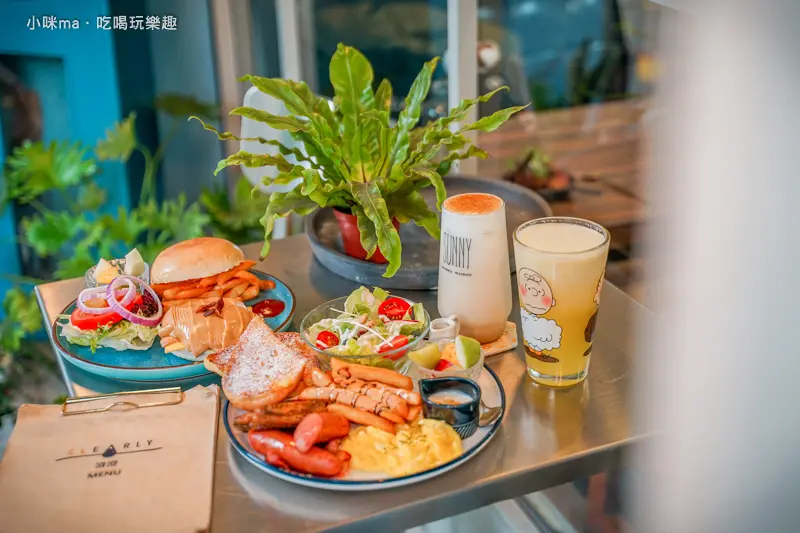 清澄 Clearly ▏巷弄內的森林系早午餐 網美必get！。大份量早午餐、史努比鬆餅一秒catch我的心。板橋美食 / 板橋早午餐推薦