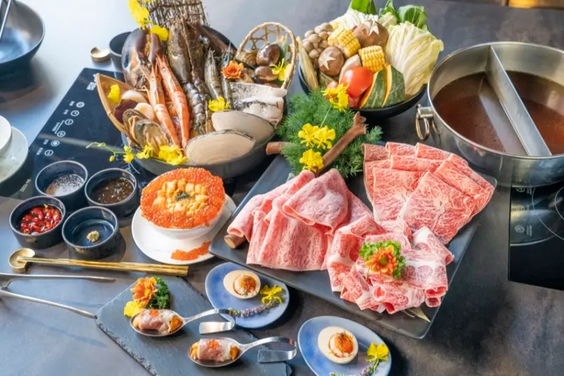 桃園火鍋 Percent Shabu熟成肉專賣｜Google五星滿評餐廳！桃園藝文特區 老饕必吃和牛精品火鍋 · 算命的說我很愛吃