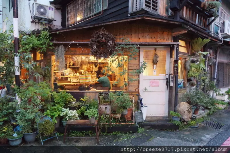 珈琲花 Caffe Fiore｜夜美迷人咖啡館【花蓮】