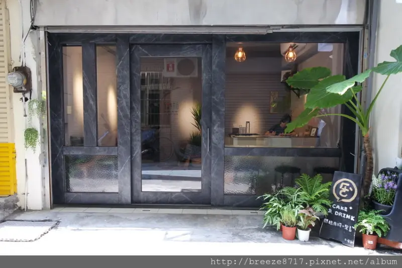 五金女子行│低調隱藏巷弄的甜點店【台中】