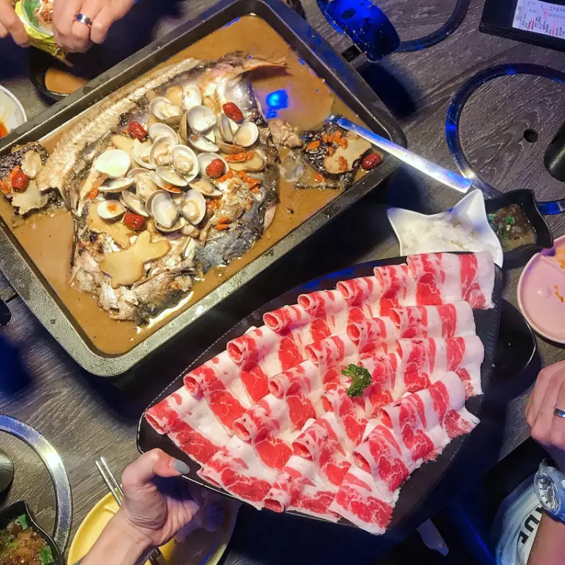 水貨烤魚 炭火烤魚 一爐兩吃 重慶萬州道地料理 每日限量 燒酒雞烤魚 手撕雞 慕名而來好好滋味 新莊 捷運丹鳳站 迴龍站