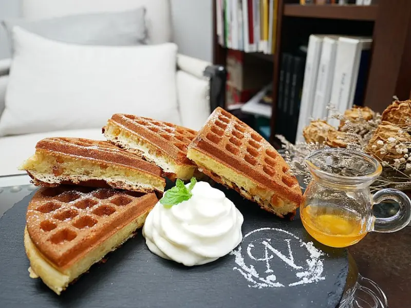 Coffee Naps 蓁澄咖啡手作坊-台北大安咖啡廳  環境優雅恬靜  歐式料理、手沖咖啡、手作甜點都讓人滿意  悠閒待上一下午都沒問題              