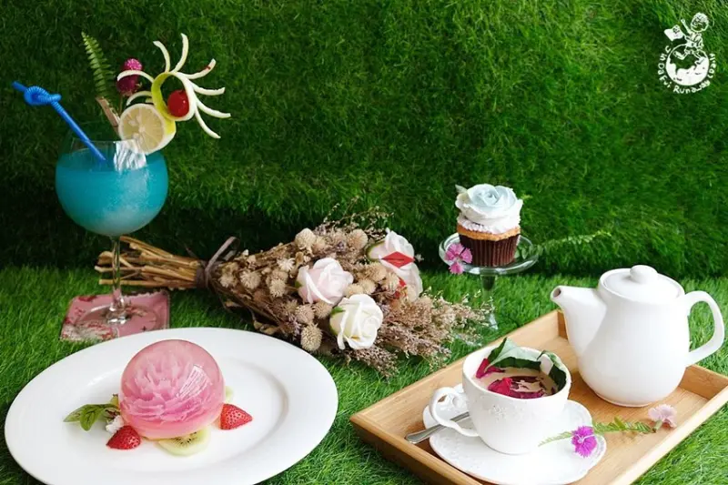 高雄下午茶推薦︳蔝蓨花苑Miss U Flower Tea House-甜點和飲料都彷彿藝術品，讓網美心花朵朵開的夢幻咖啡店 - 金大佛的奪門而出家網誌