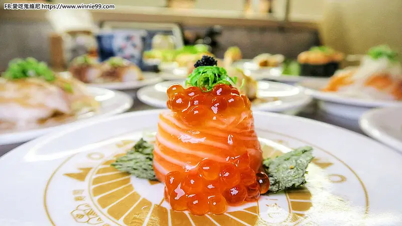 【台中大遠百美食】東屋壽司,新幹線壽司,平板點餐 列車新鮮送餐 增添吃飯樂趣 ,握壽司 軍艦壽司 手卷 蒸蛋 湯品 甜點通通都有