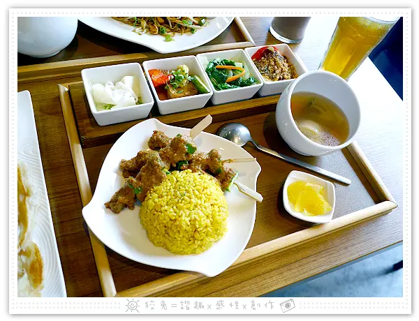 [高雄食記] 熱浪島．南洋蔬食茶堂~茹素者的美食天堂！道地的馬來西亞風味料理！(高雄店)