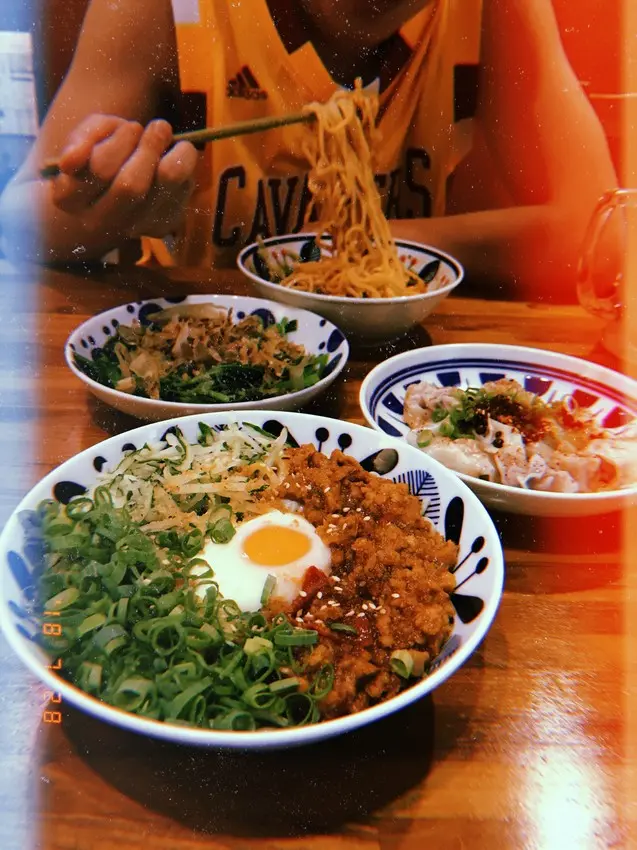 外兒 . Stay Awhile 板橋老宅茶屋 老派練習曲 老時光眷村拌麵好滋味！