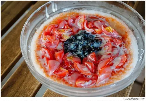 低調藏在巷子裡的人氣冰店，必點番茄蜜餞牛奶冰