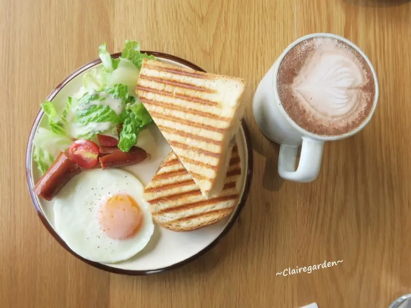 新北 林口 WALK IN CAFÉ~日系無印良品風。輕食咖啡簡餐店