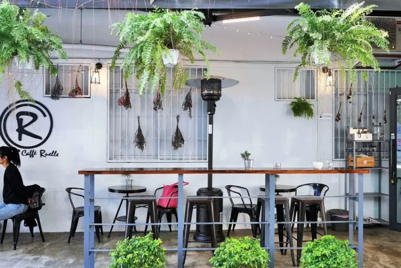 【台北芝山站 | 咖啡廳】街角處的小清新半露天咖啡座∞巷子咖啡Caffe Ruelle